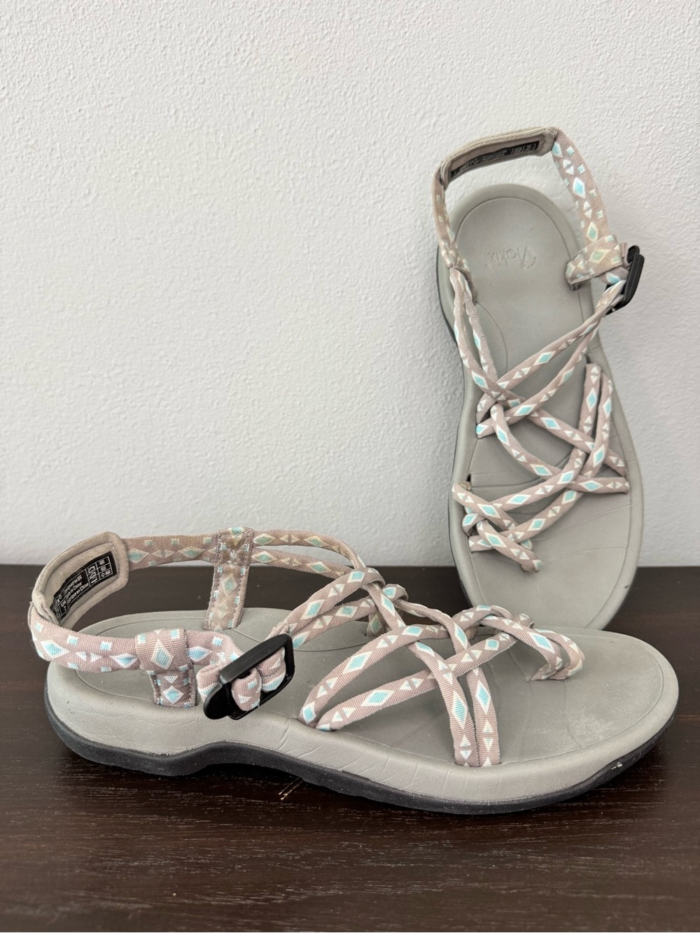 Viakix Siena Women's Sport Sandals - Size 9 - Gray/Blue Geometric